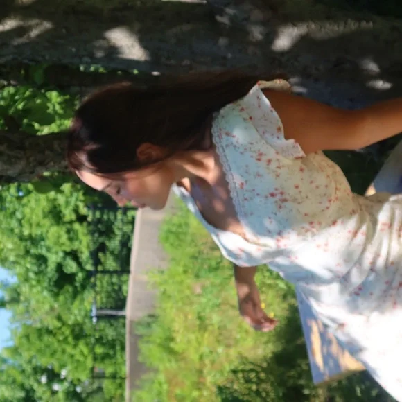 90s Vintage midi dainty floral dress 🤍🍋 - Picture 4 of 10